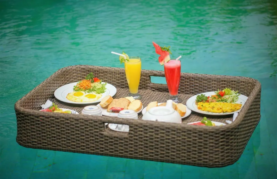 Three Gold Luxury Private Villas-1